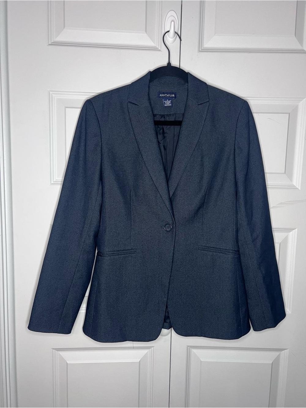Ann Taylor Navy Blue Tailored Blazer Stretch Size 4